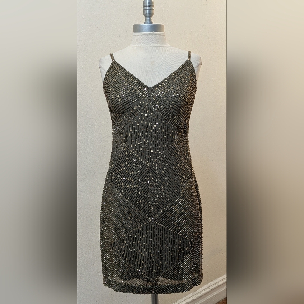 Elegant Gold/Bronze Beaded and Sequin Dress. Size XS